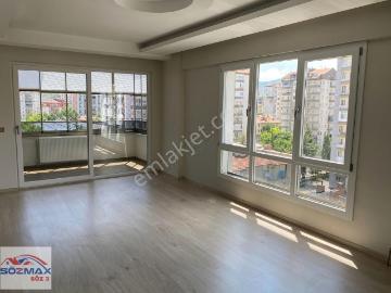 Aydınlıkevlerde Pazar Yerine Yakın 3 Yıllık Bina 2,5+1 Kiralık