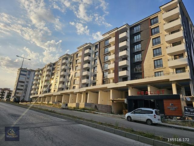 ÇAYDAÇIRA DA GÜZEL KONUMDA SATILIK 2+1 DAİRE