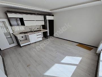 AYD'DEN MENDERES MAH TREN DURAĞI KARŞISI SATILIK 1+1 DAİRELER