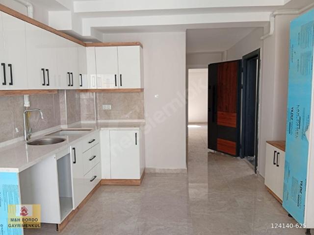 AYDIN EFELER GİRNE MAH SIFIR SATILIK 1 +1 DAİRE