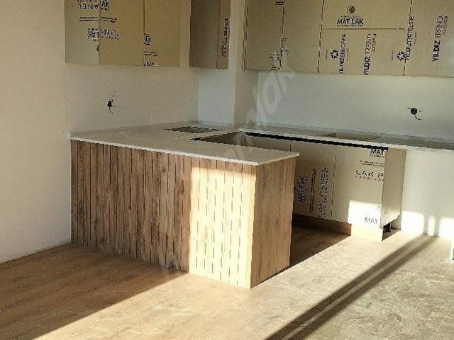 AYDIN KUŞADASI DEĞİRMENDERE MAHALLESİ'NDE SİTE İÇERİSİNDE KISMİ DENİZ MANZARALI SATILIK 1+1 DAİRE