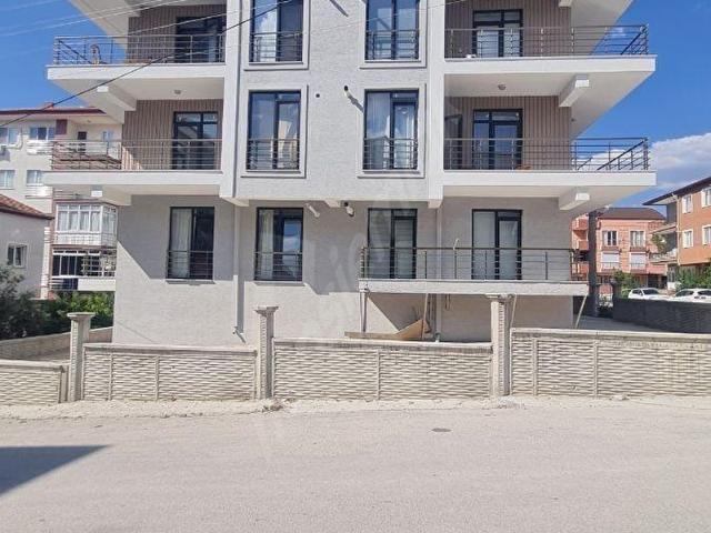 AYDINLIKEVLER MAHALLESİNDE ARA KAT SIFIR ASANSÖRLÜ 3+1 DAİRE
