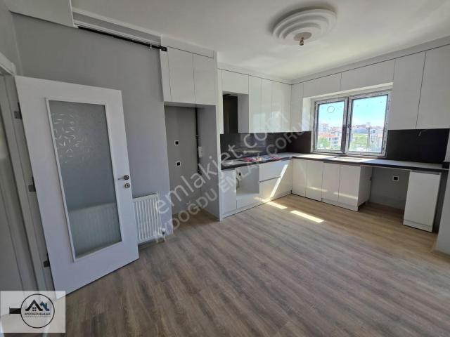 Aydoğdu'dan Sülüklü Yakını 2.kat 90m² 2+1 Sıfır Kiralık Daire