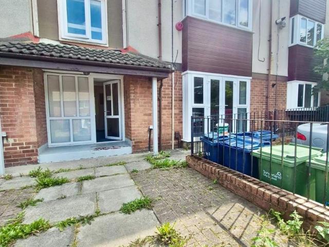 Aydon House, Farringdon, Sunderland 2 bed apartment to rent £650 pcm £150 pw
