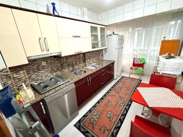 Aygül'den Akçay'da Ön Cephe Doğalgazlı Çift Balkonlu Ayrı Mutfaklı Kaçmaz Fırsat 3+1 Satılık Daire