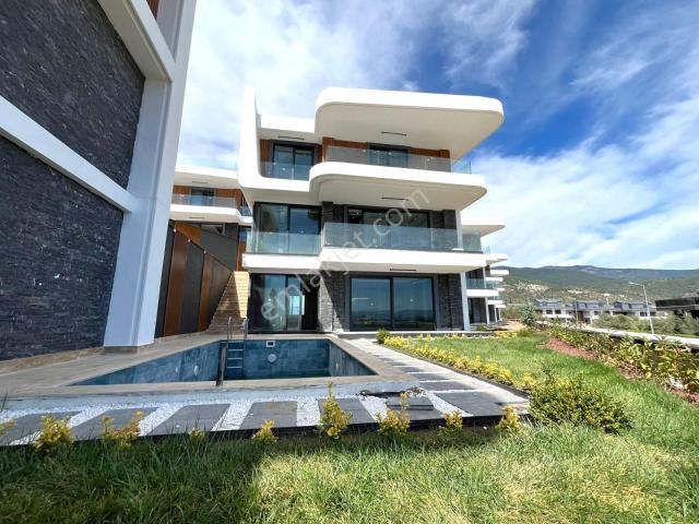 aygülden Güre'dedağ Ve Deniz Manzaralı Akıllı Ev Sistemli Havuzlu 3+2 Tam Bağımsız Satılık Villa