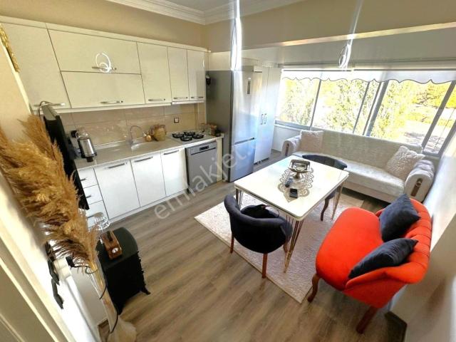 aygül'denakçay'da Kazdağları Manzaralı Masrafsız Doğa İle İç İçe Ayrı Mutfak 3+1 Satılık Daire
