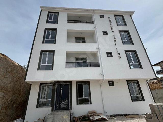 ÇAYIRALTI EMLAK'TAN 15 TEMMUZ MAHALLESİ'NDE SATILIK 1+1 DAİRE