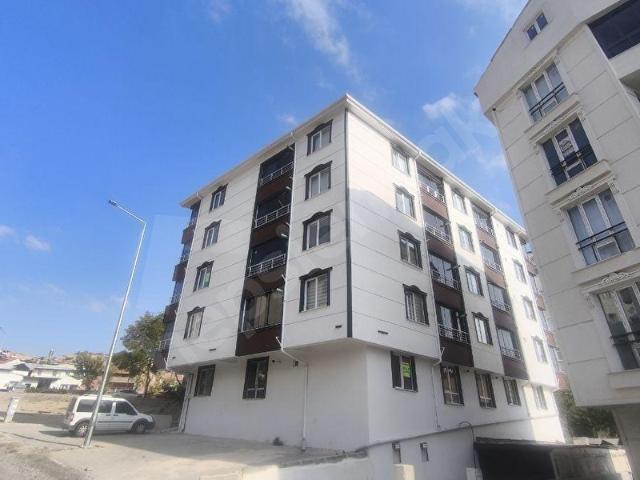 ÇAYIRALTI EMLAK'TAN FATİH SULTAN MEHMET'TE SATILIK 1+1 DAİRE