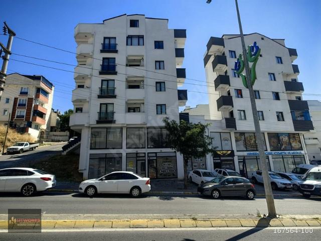 ÇAYIROVA EMEK MAH BOSNA CAD ASANSÖRLÜ 3+1 SATILIK ARAKAT DAİRE