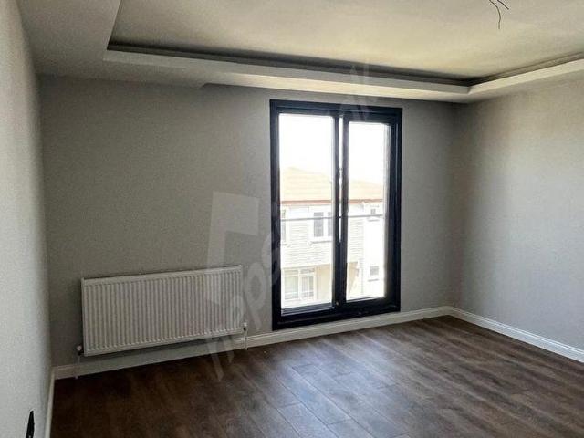ÇAYIROVA'DA LÜX 2+1 DUBLEX SATILIK DAİRE