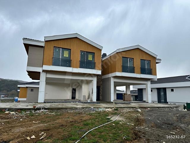 ÇAYIRLAR CADDESİ MEVKİNDE 2+1 SATILIK DAİRE