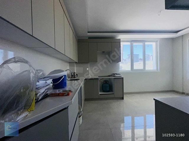 AYKUT EMLAKTAN PURSAKLARDA SATILIK SIFIR DAİRE