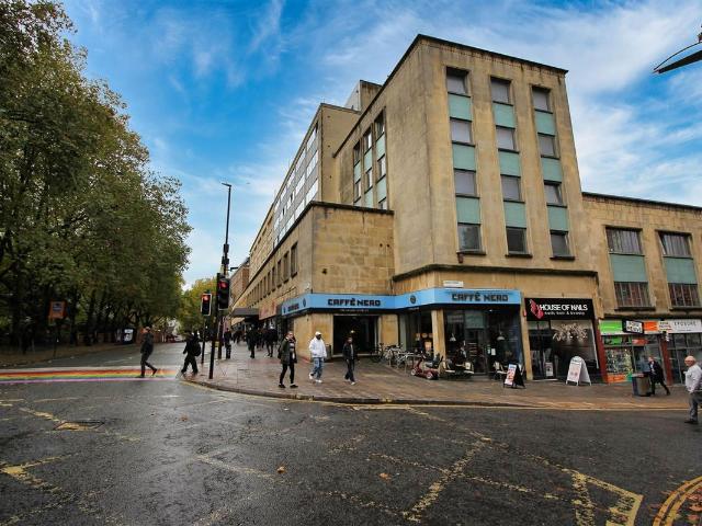 Aylward House, 37 Wine Street, City Centre, Bristol BS1, 3 bed flat to rent, £2,550 pcm | PrimeLocation