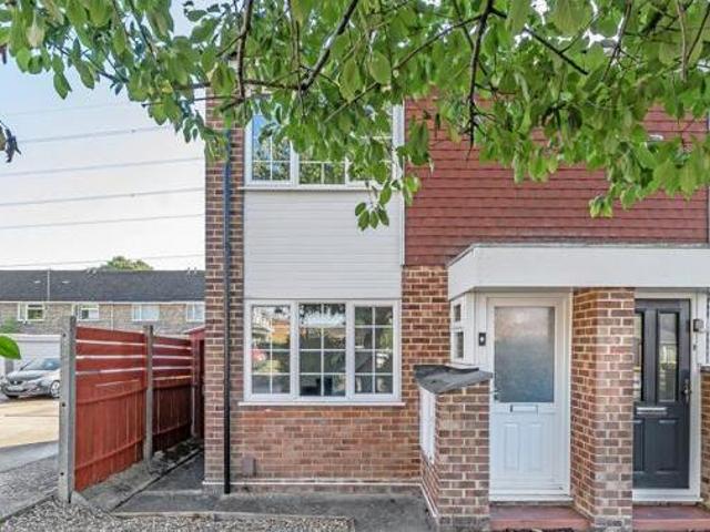 Aylesbury, Buckinghamshire, 2 Bedroom Semi detached