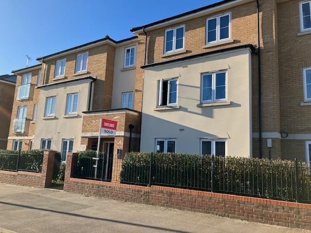 Aylesbury Street, MILTON KEYNES, MK2 2 bed apartment to rent £1,295 pcm £299 pw