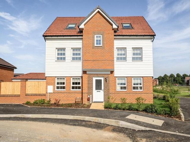 Aylesford ME20 4 bed detached house to rent £2,100 pcm £485 pw