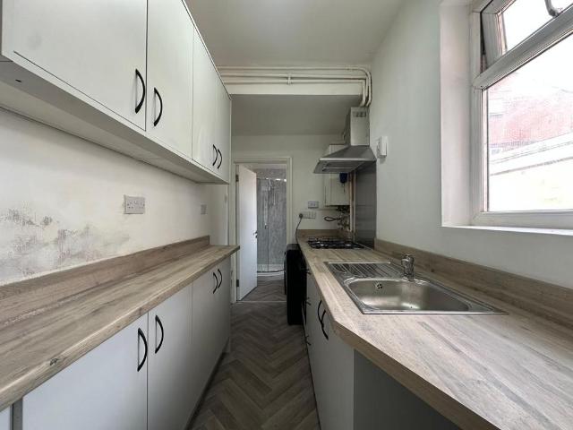 Aylestone Road, Leicester LE2 3 bed terraced house to rent £975 pcm £225 pw