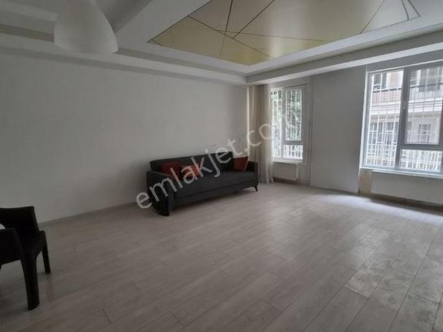Ayrancıda, Çift Cephe Giriş, Kısmi Eşyalı Asansörlü 1+1 Daire