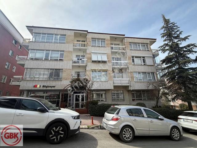 Ayrancı Hava Sokakta Merkezi Isıtma, Açık Otoparklı Eşyalı 2+1