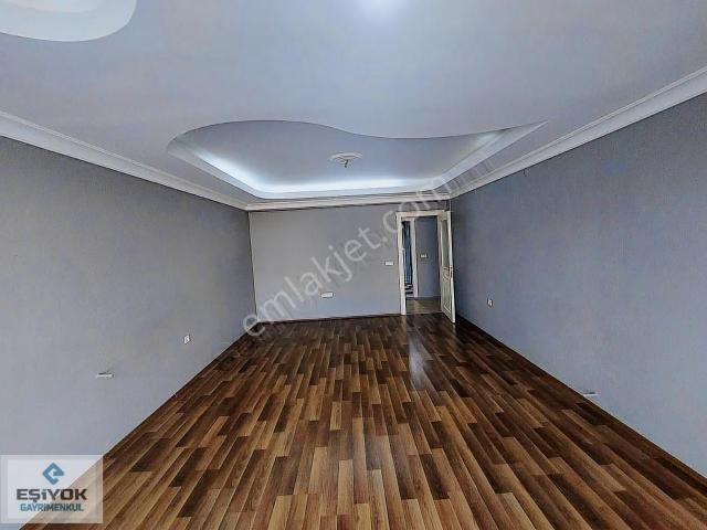 Ayrancılar Inonu Mah.de Ana Cadde Uzerı Kredı Imkanı Olan 3+1
