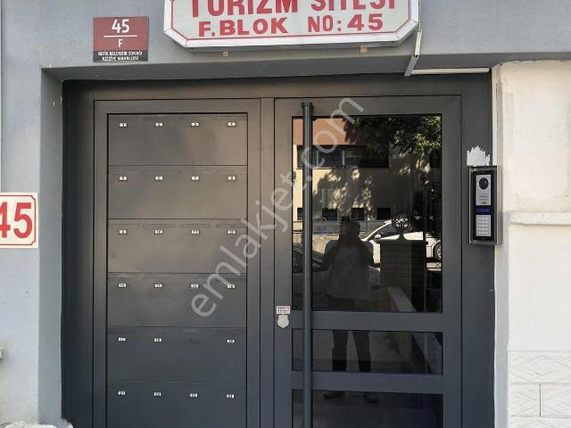 Ayrancı Refik Belendir Sokak 2+1 Satılık Daire