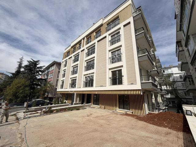 Ayrancı Tomurcuk Sokak Ta Sıfır Kapalı Garajlı 2+1