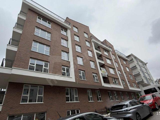 AYRANCI KUZGUN CAD SIFIR BİNADA ARAKAT GENİŞ 2+1 SATILIK DAİRE