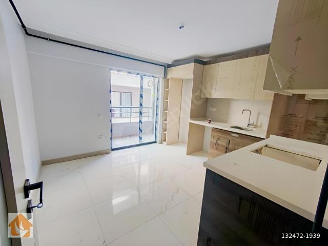 AYRANCI TOMURCUK SOKAKTA EBEVEYN BANYOLU 2+1 SIFIR KIRALIK DAİRE