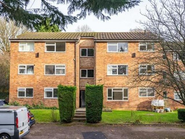 Aysgarth Close, Harpenden, 2 Bedroom Apartment