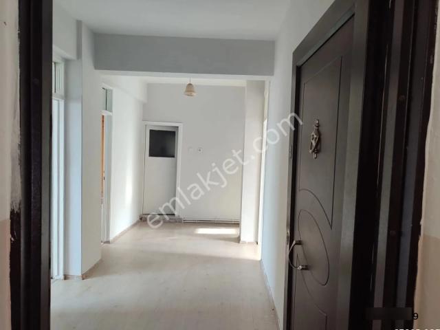 Aytaş Emlaktan İlkadım Reşadiye Mah.de Satılık 3+1 Daire
