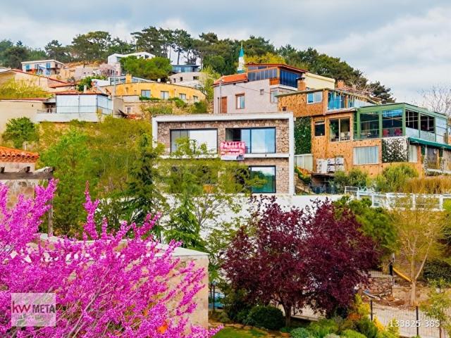 AYVACIK ASSOS KAYALAR DENİZ MANZARALI MODERN SIFIR 3+1 TAŞ VİLLA