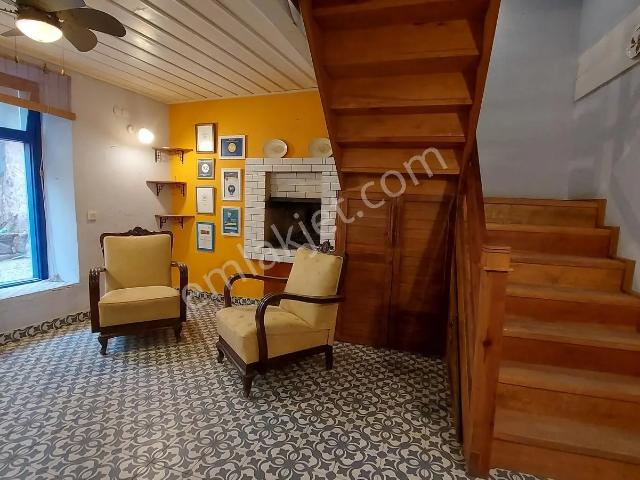 Ayvalık Merkez'de Tam Donanımlı İşletmeye Hazır Butik Otel