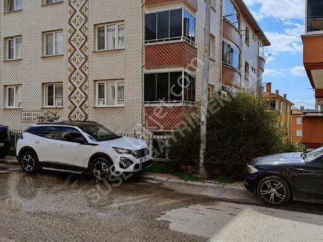 Ayvalık Alçetinkaya Mh 3+1 Bakımlı Satılık Daire