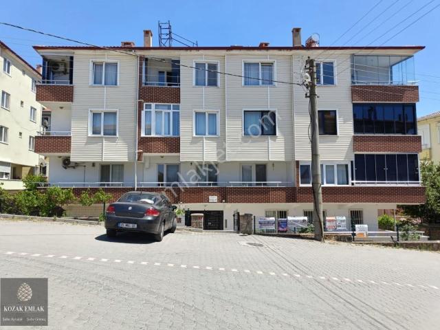 Ayvalık Ali Çetinkaya'da Merkezi Konumda Ferah 3+1 Kiralık Daire