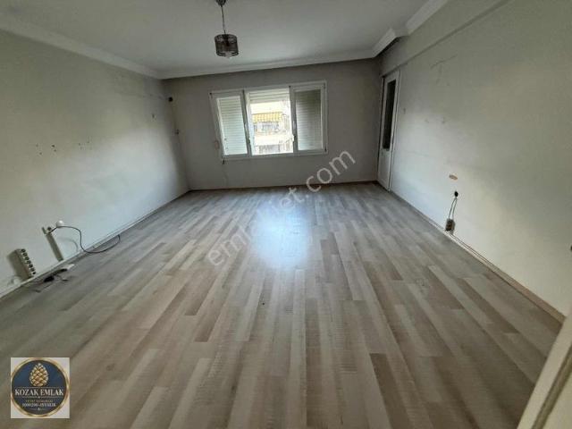 Ayvalık Aliçetinkayada Kiralık Eşyasız Daire