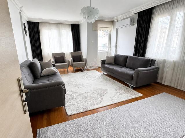 Ayvalık Ali Çetinkayada Tadilatlı,doğalgazlı Satılık 4+1 Dubleks