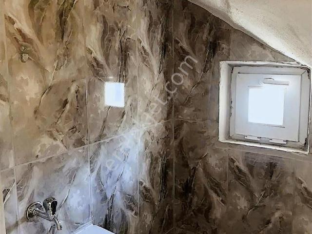 Ayvalık Altınova Akademiler Siteside Yeni Full Yapılı Köşe Villa