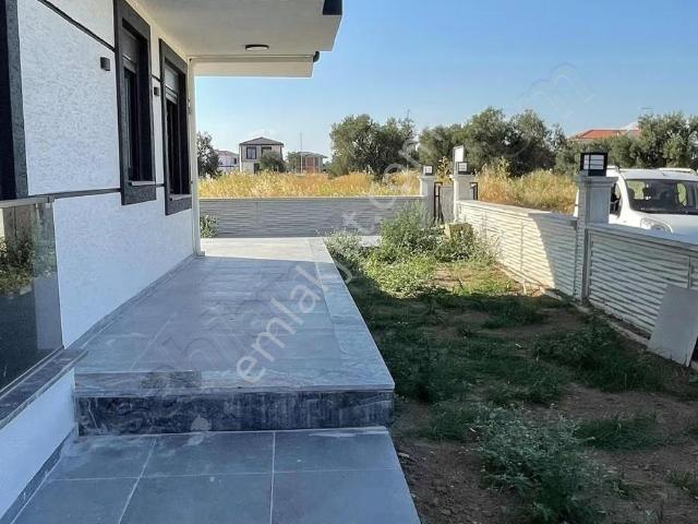 Ayvalık Altınova Kazan Sitesin De Satılık Villa