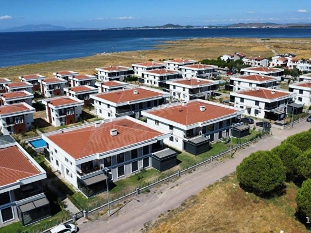 Ayvalık Altınova Kolaylı2Plus Havuzlu 2+1 Kiralık Daire