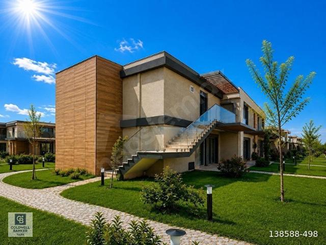 Ayvalık Altınova'da Site İçi Havuz Manzaralı 2+1 Satılık Daire