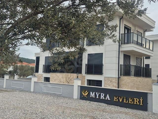 Ayvalık Çamlık'ta doğa içinde, sakin hayat, konforlu yaşam.