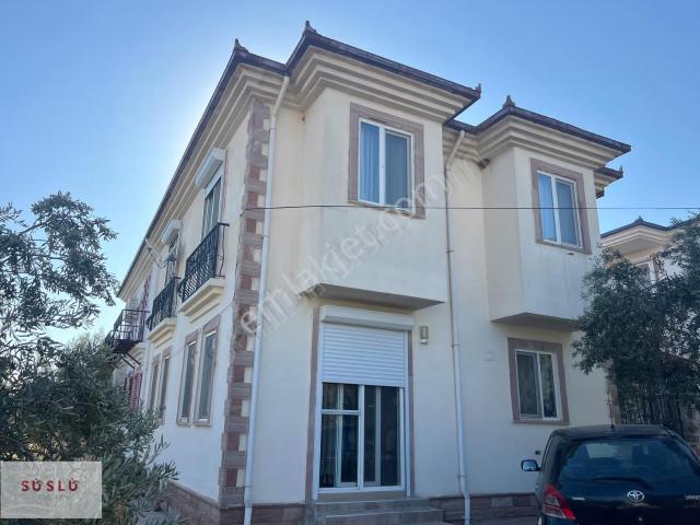 Ayvalık Cunda Adasında Satılık Villa