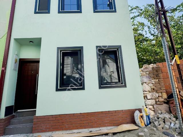 Ayvalık Hayrettın Paşa Mahallesı'nde Kıralık Stüdyo Daıre