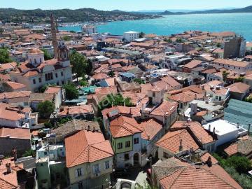 Ayvalık İsmet Paşa Mahallesi'nde 7+1 Satılık Tarihi Rum Evi