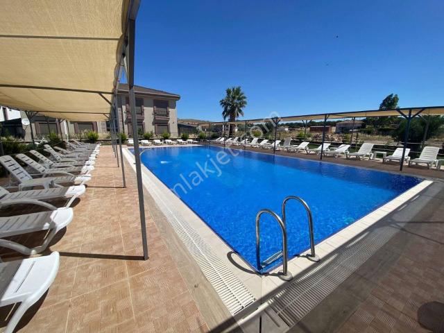 Ayvalık Küçükköy Havuzlu Sitede Full Eşyalı Kiralık Daire
