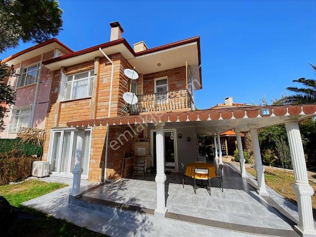 Ayvalık Küçükköyde Sakinliği Ve Konforu Buluşturan Villa