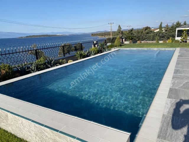 Balıkesir Ayvalık Ta Satılık Villa.denize Sıfır