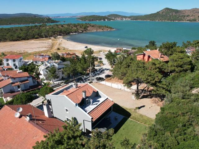 Ayvalık Sarımsaklı Da Satılık Muhteşem Malikane