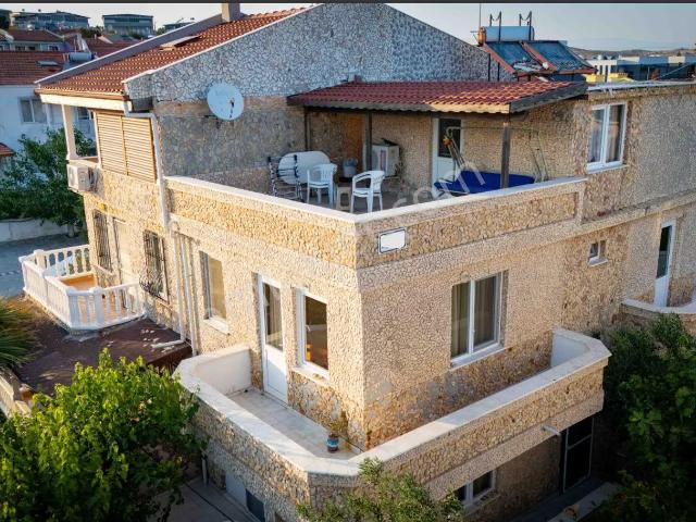 Ayvalık Sarımsaklı Da Satılık Villa.denize Yakın